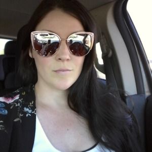 Meet your Posher, Christina